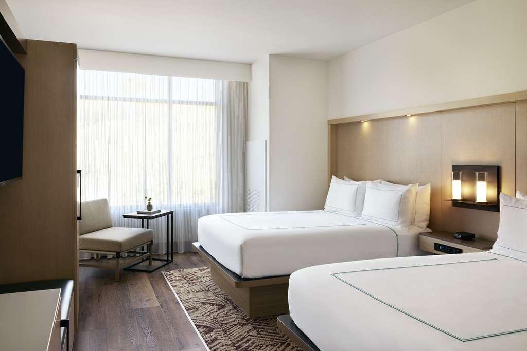 The Eddy Hotel Tucson, Tapestry Collection By Hilton Номер фото
